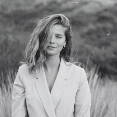 Simone